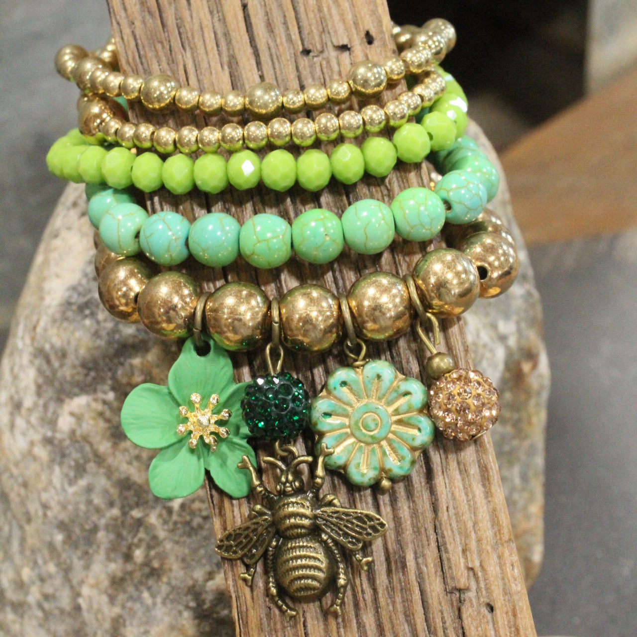 Power In The Flower Green Bee Bracelet Set