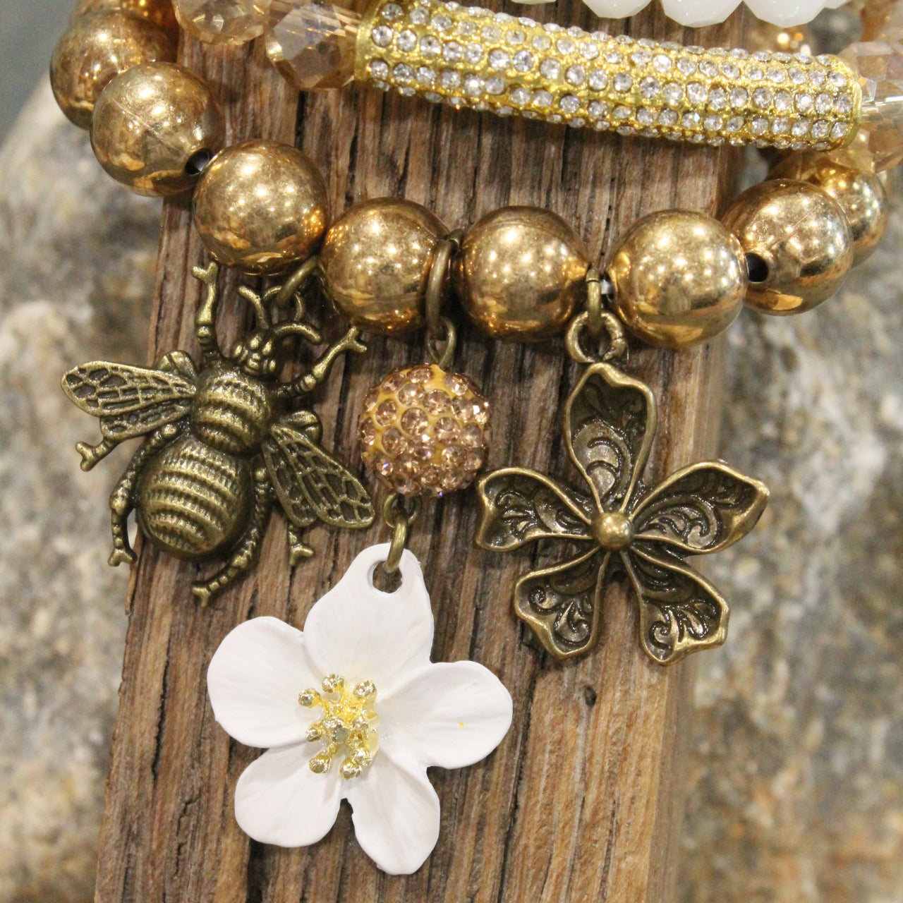 Power In The Flower Dazzling Bee Bracelet Set