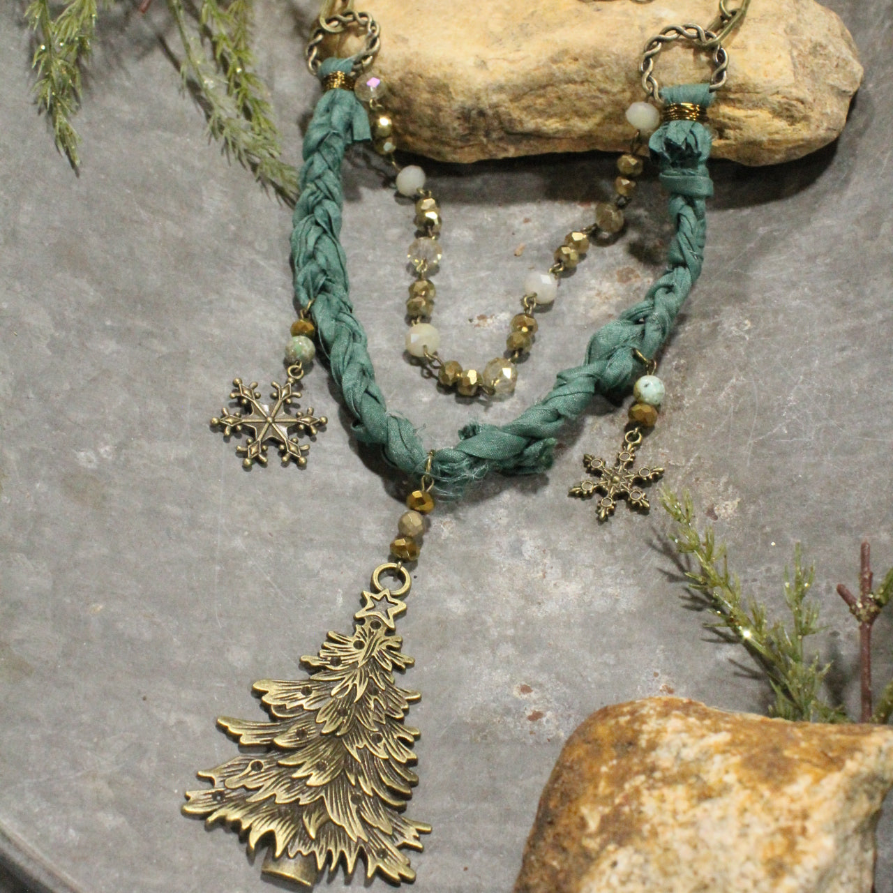 Oh Christmas Tree Sari Layered Necklace
