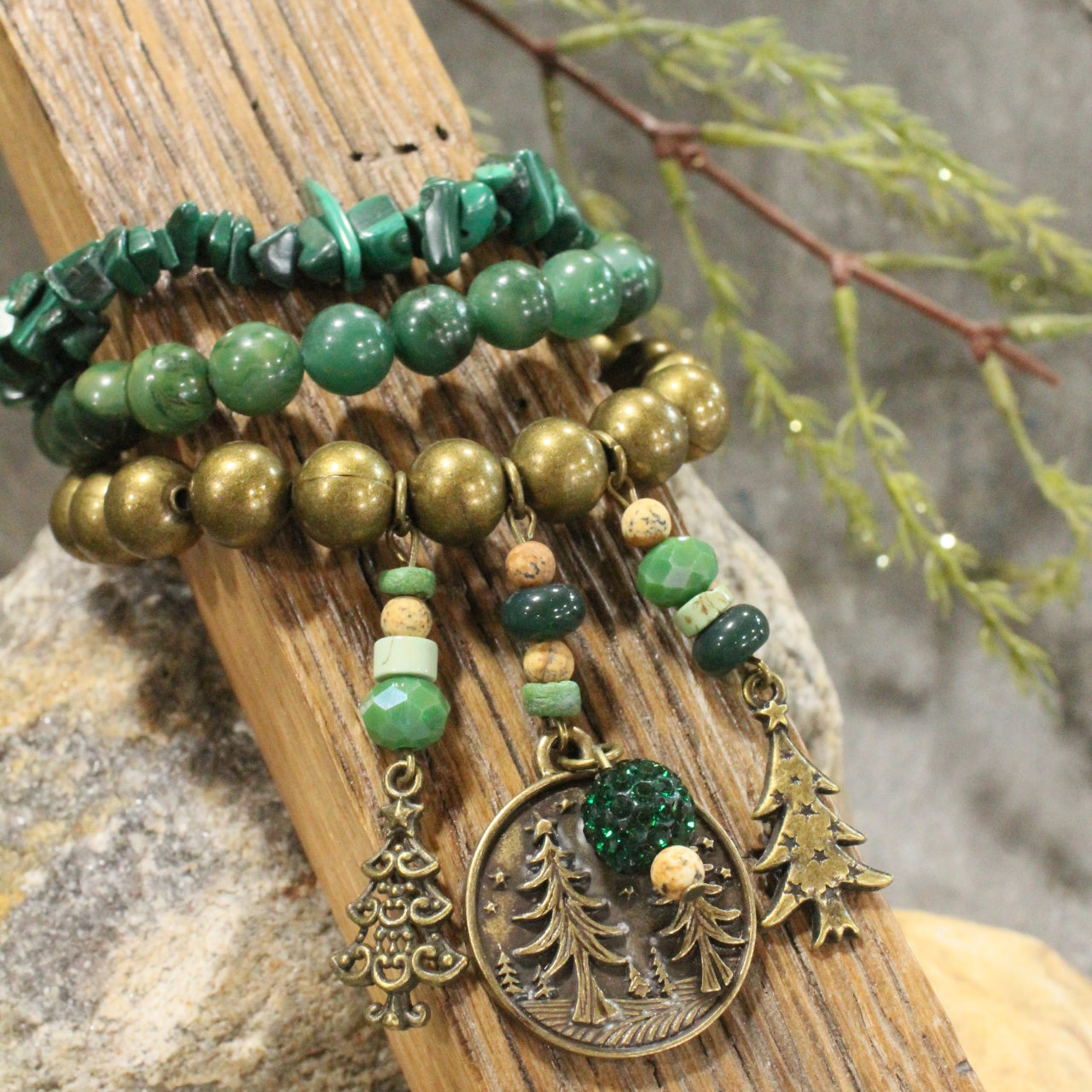 Pine Patches Green Bracelet Set