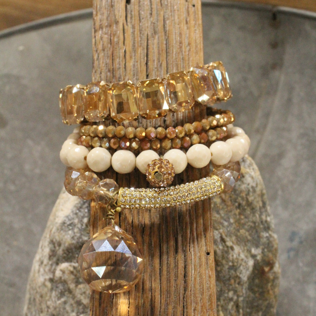 Rich & Golden Bracelet Set