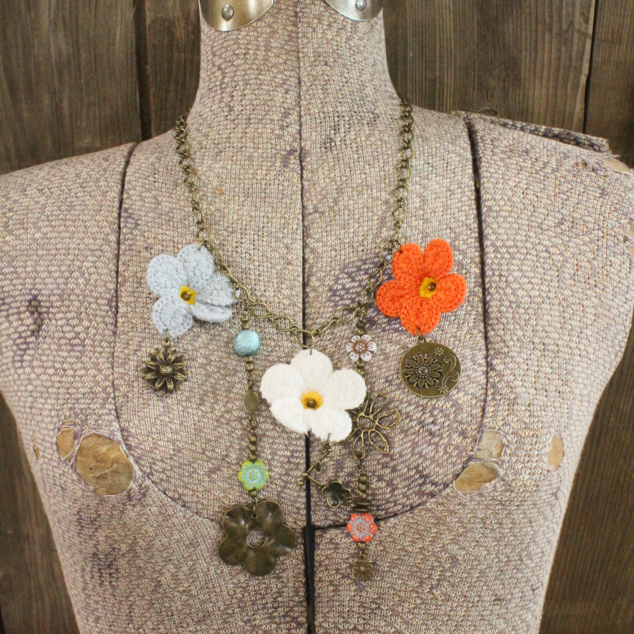 Blooming Crocheted Daisies Charmed Necklace