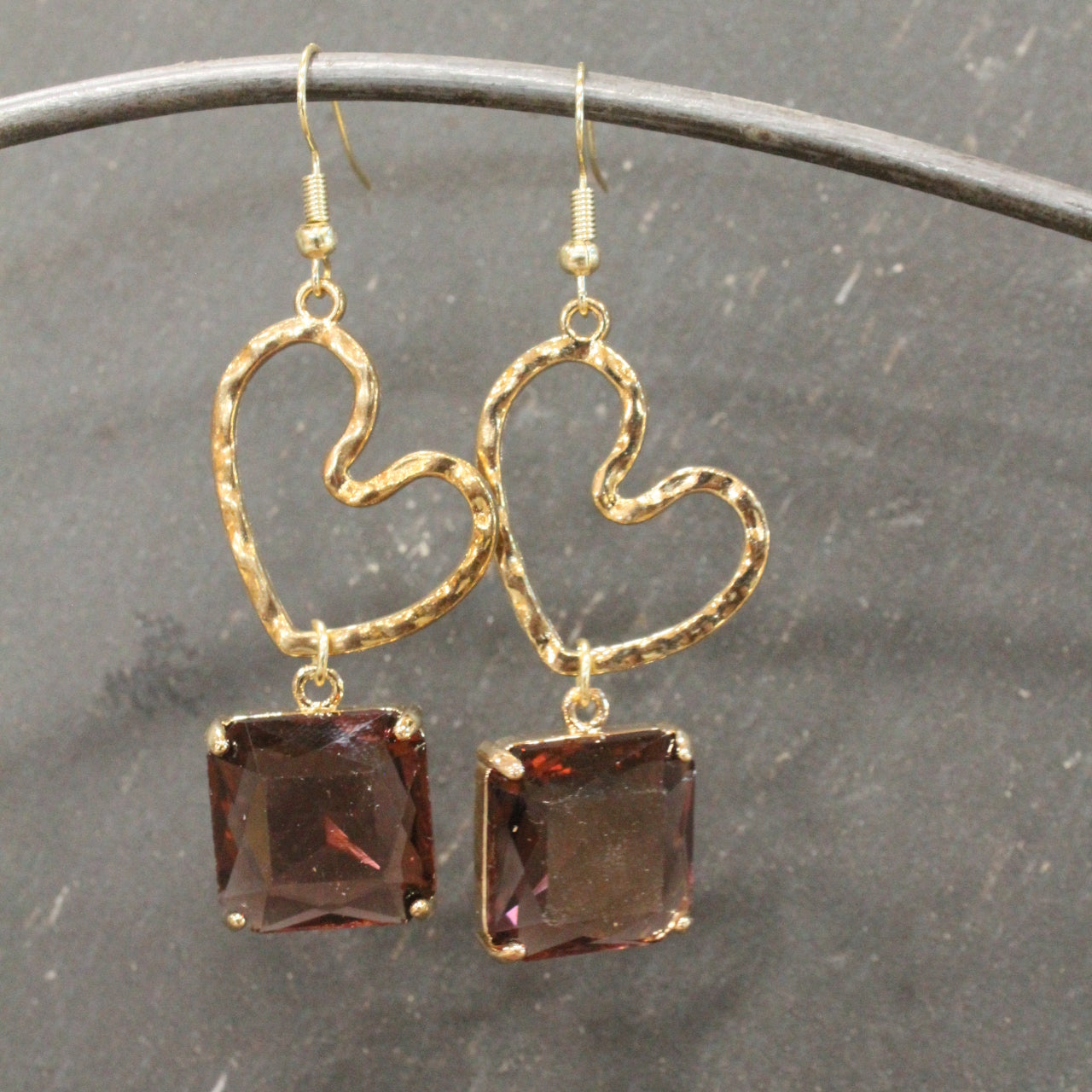 Cutie Pie Heart Throb Dangle Drop Earrings