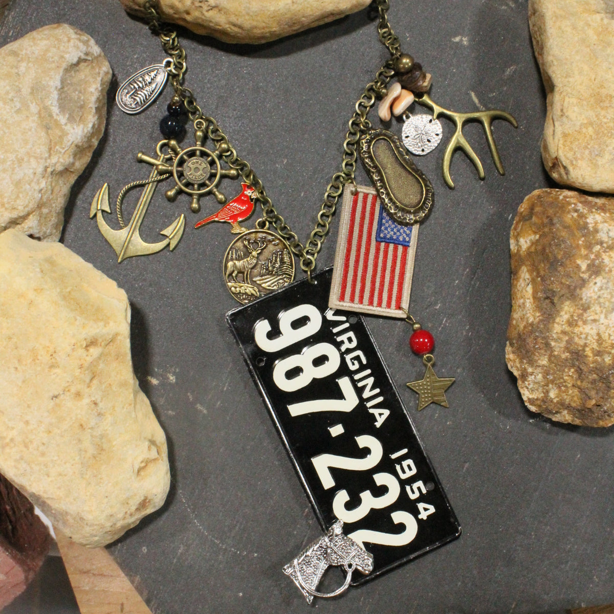 Travel Time In Virginia Necklace