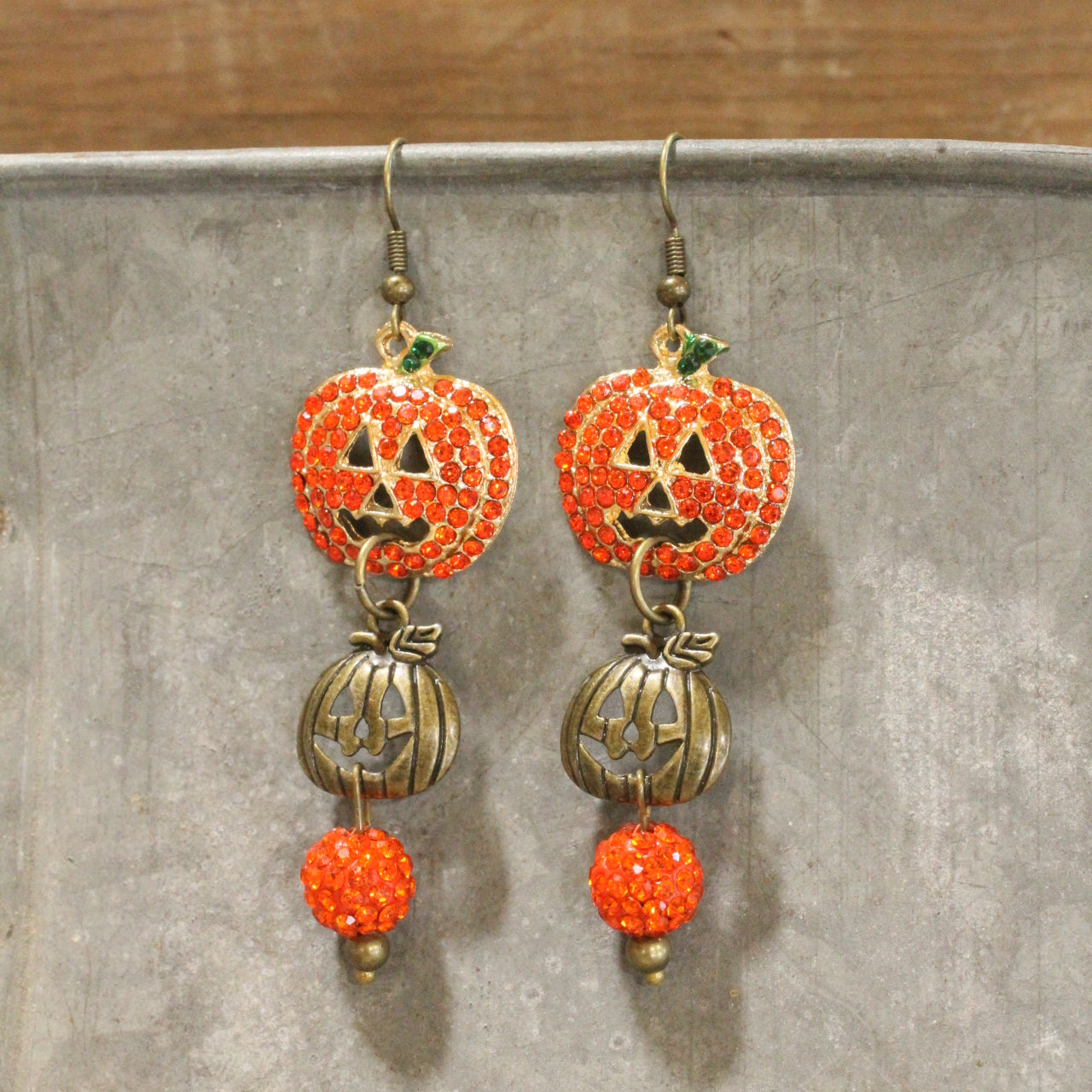 Jack-O-Lantern Diva's Dangle Earrings