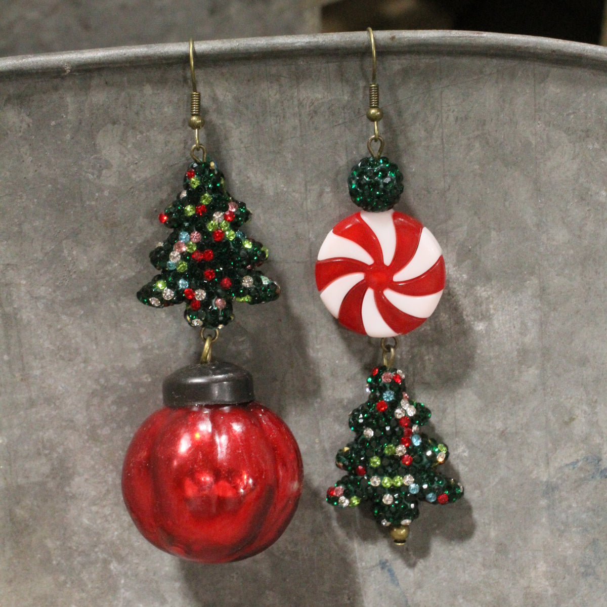 Sleigh Ride Santa Dangle Earrings