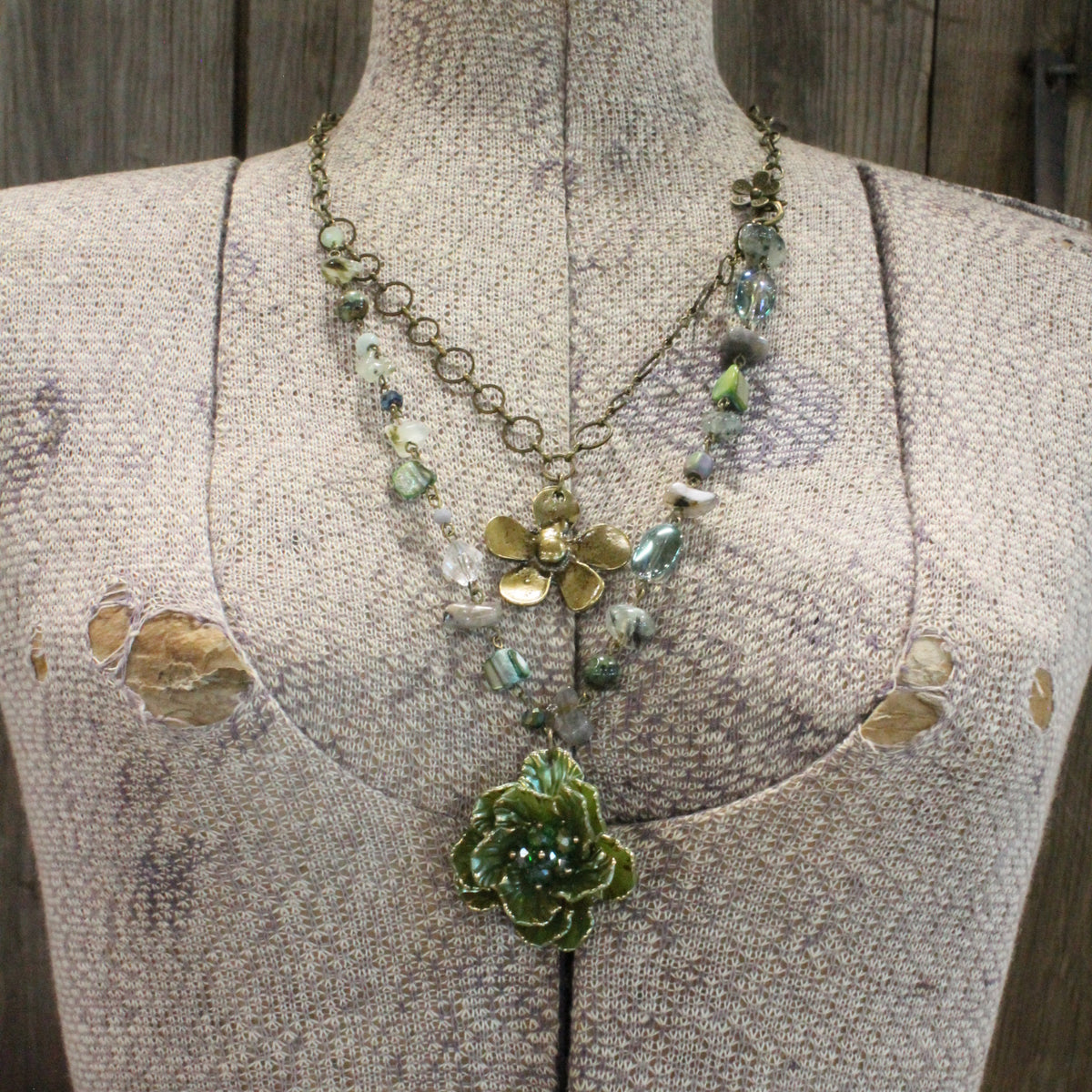 Simply Elegant Green Flower Layered Necklace