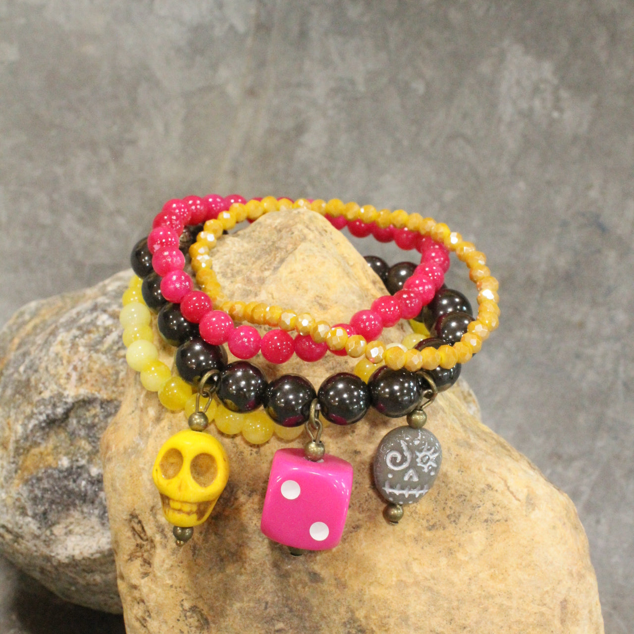 Bone Digger Dice Stretch Bracelet Set