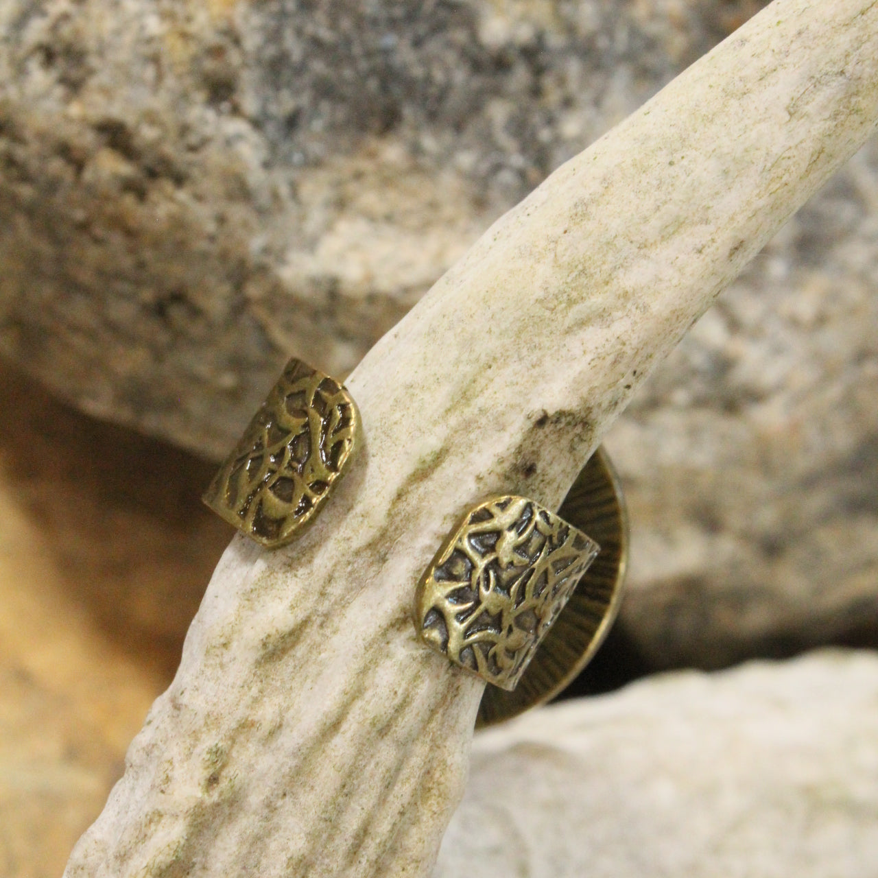 Around The Moon Rusty Stone Bohemian Open Size Ring