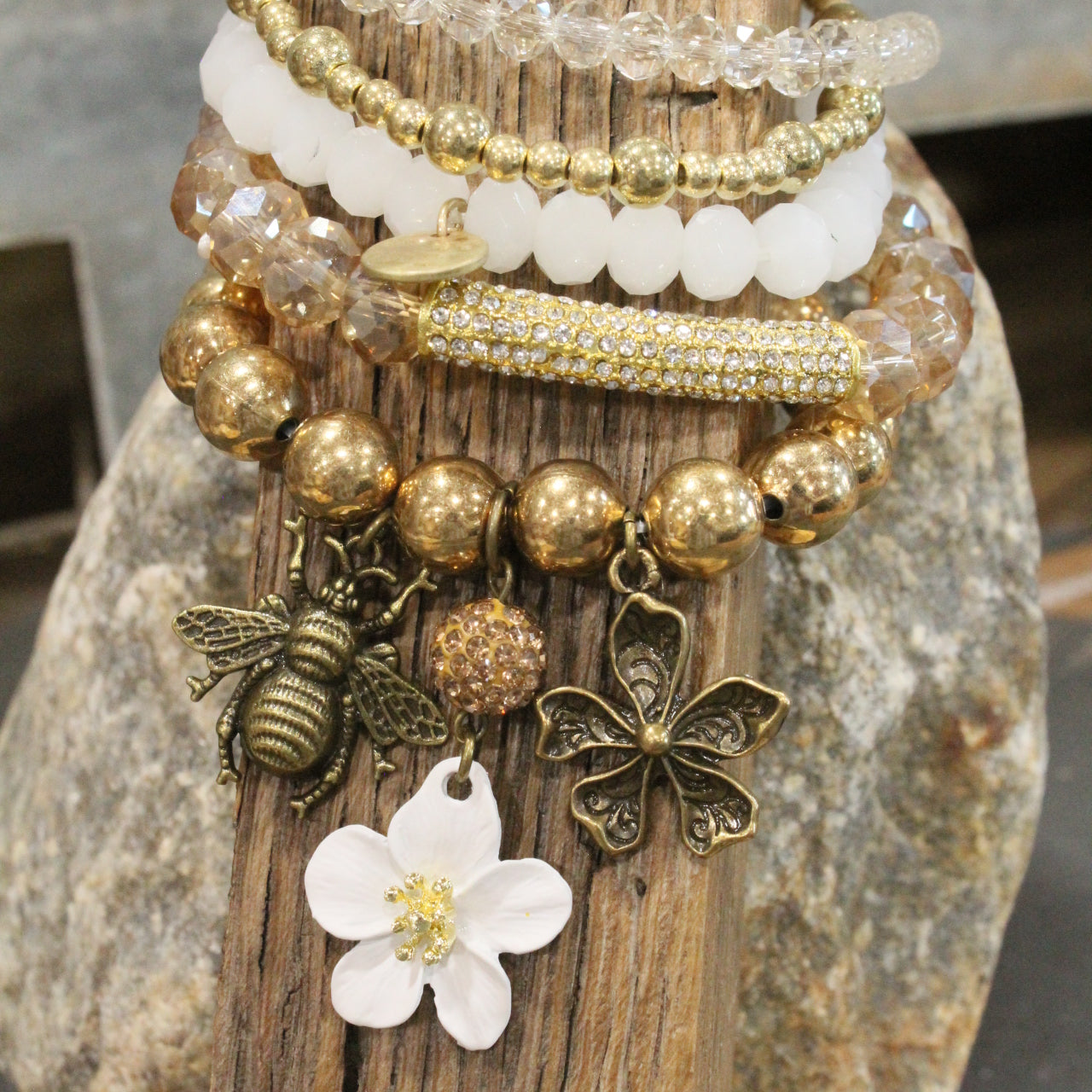Power In The Flower Dazzling Bee Bracelet Set