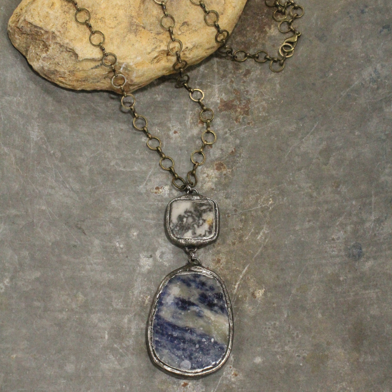 Vintage Bohemian Dark Blue Stone Pendant Necklace