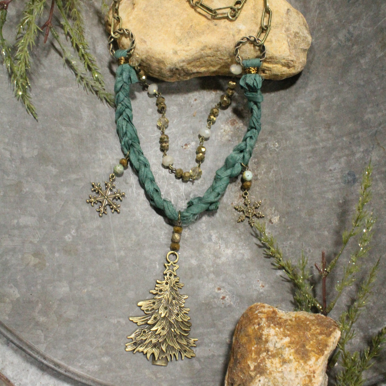 Oh Christmas Tree Sari Layered Necklace
