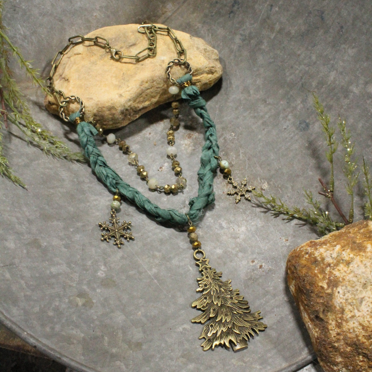 Oh Christmas Tree Sari Layered Necklace