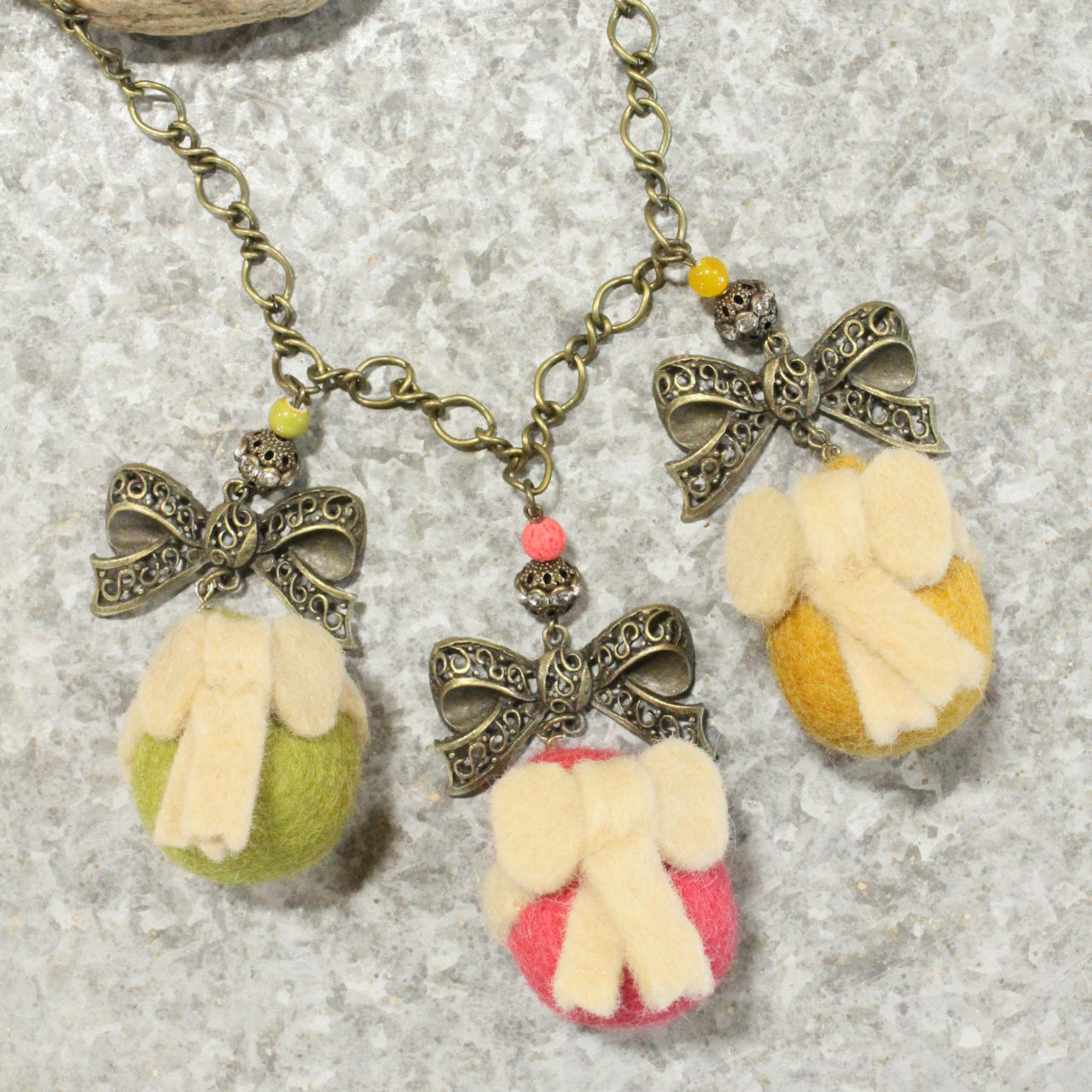 Bow Tie Beauties Egg Charming Necklace