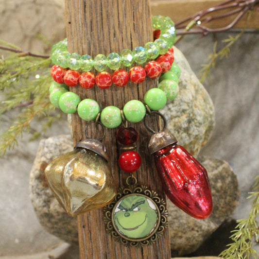 Grinchy Isn't Allowed Charm'd Bracelet Set