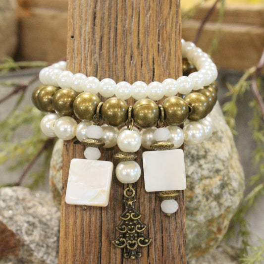 Lighting Up The Christmas Tree Pearl Bracelet Set