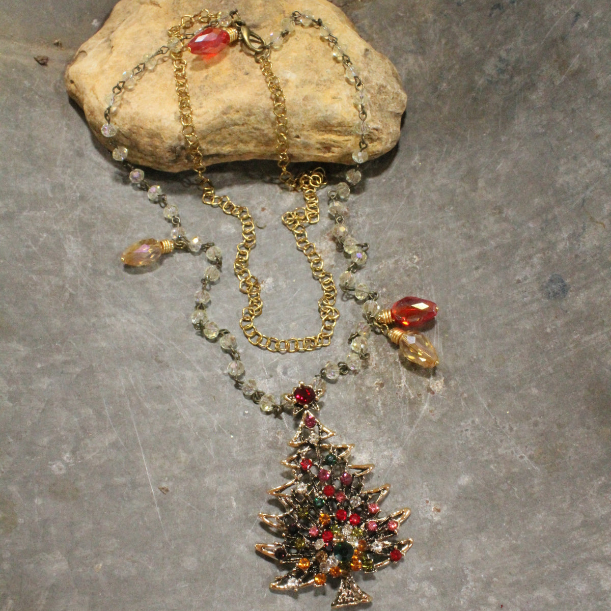 Hanging The Lights Necklace