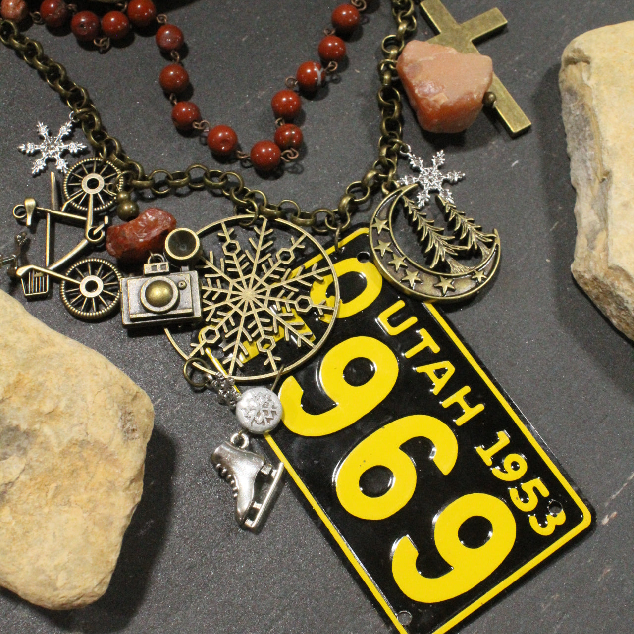 Travel Time In Utah Layered Necklace