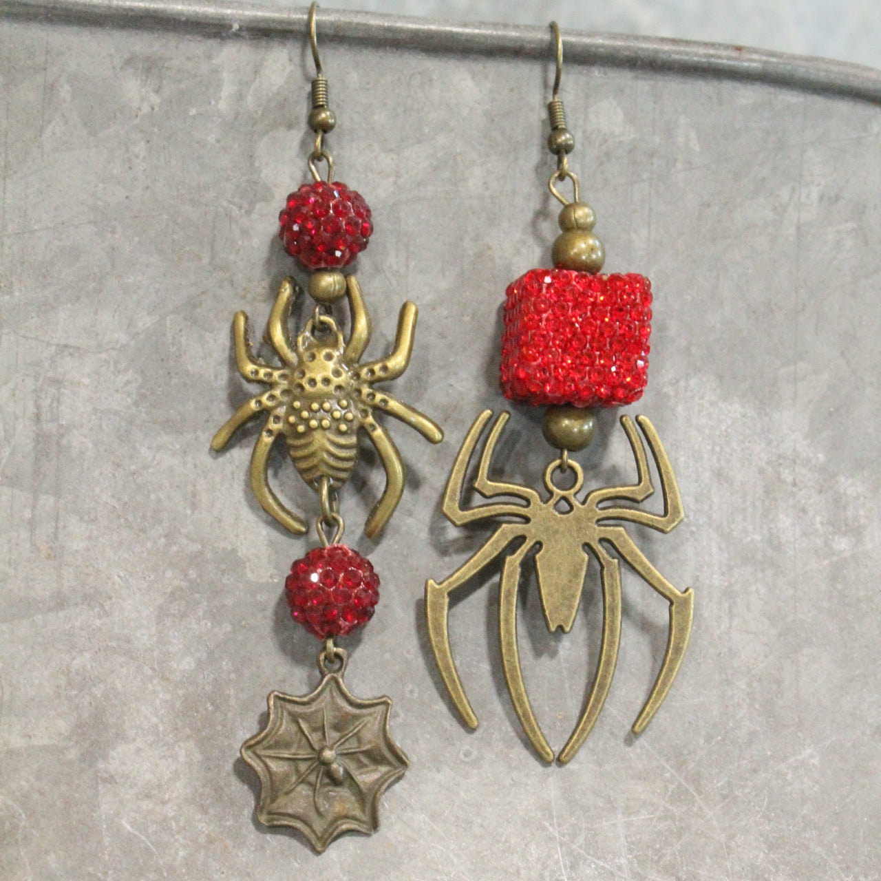 Spiders Crawling Up Your Back Dangle Earrings