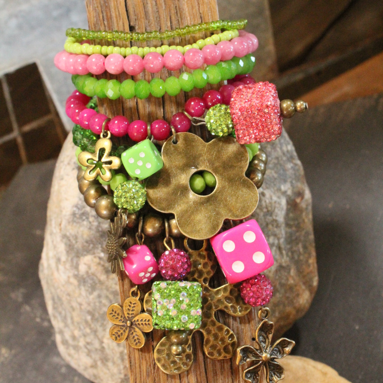 Color Explosion Pinky Flower Charm'd Bracelet Set