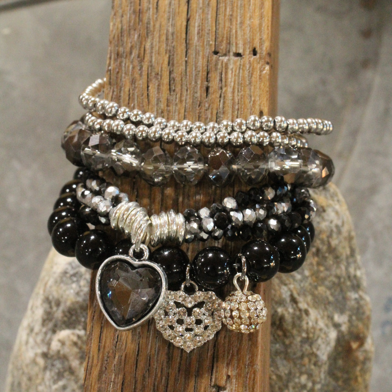 Back In Black Heart Stretch Bracelet Set