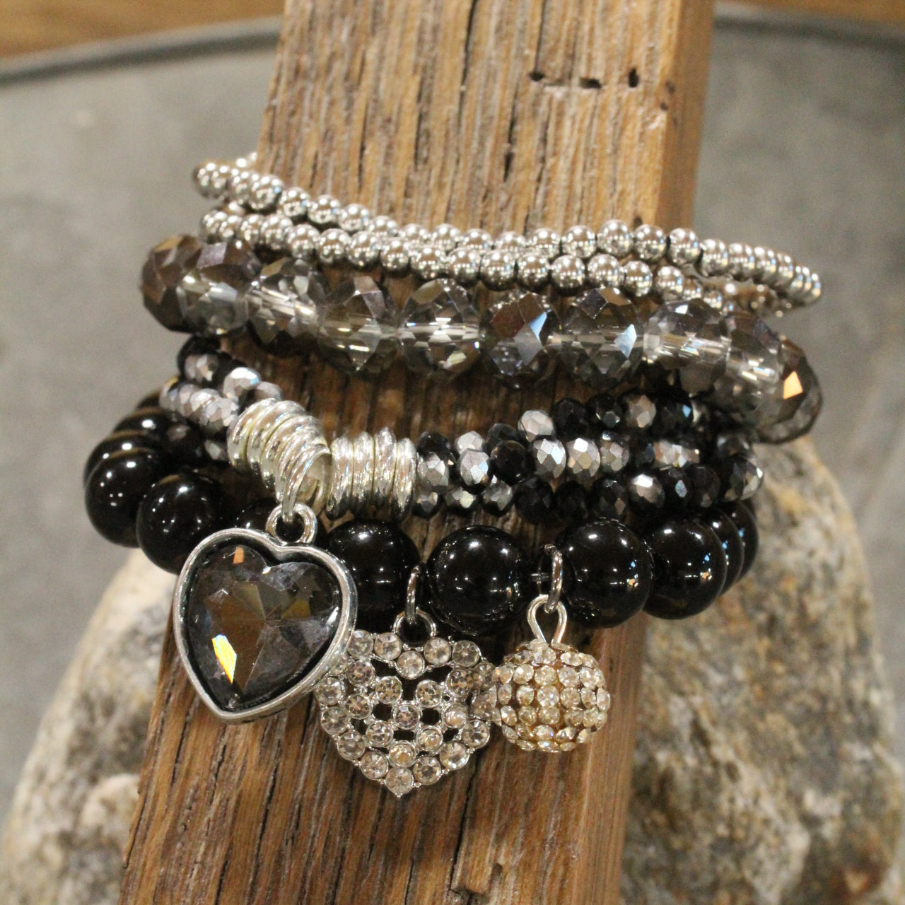 Back In Black Heart Stretch Bracelet Set
