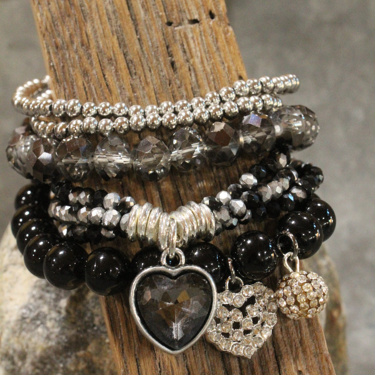 Back In Black Heart Stretch Bracelet Set