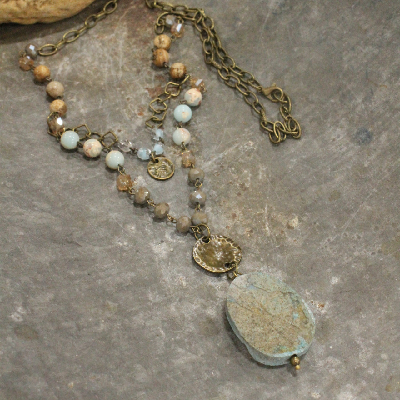 Natural Agate Quartz Druzy Stone & Crystal Necklace