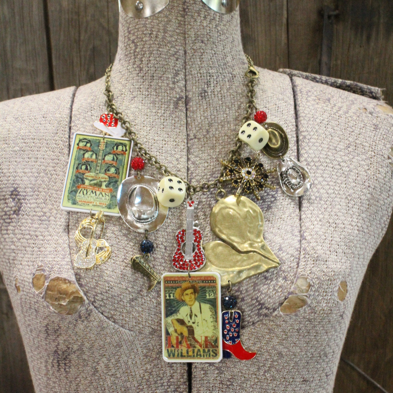 Hank A Chart Topper Necklace Set