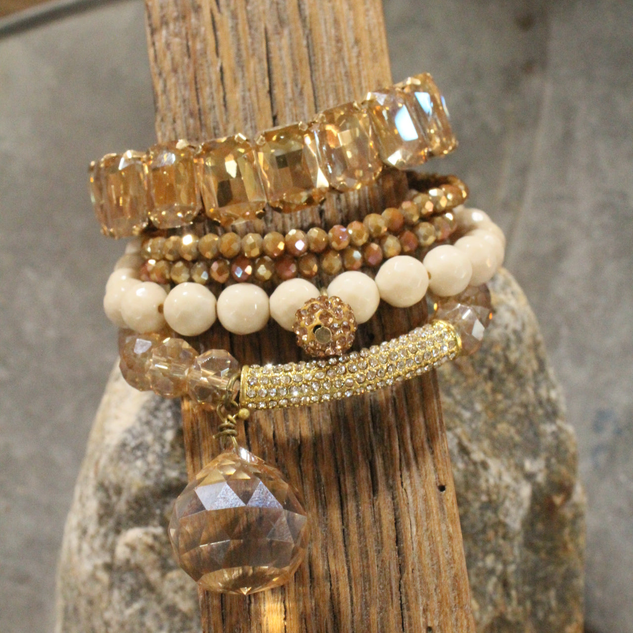 Rich & Golden Bracelet Set