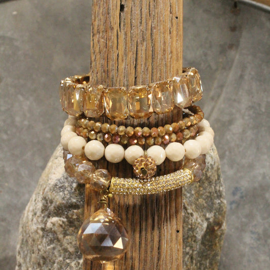 Rich & Golden Bracelet Set