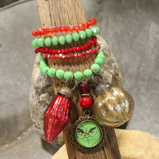 Grinchy Isn't Allowed Charm'd Bracelet Set