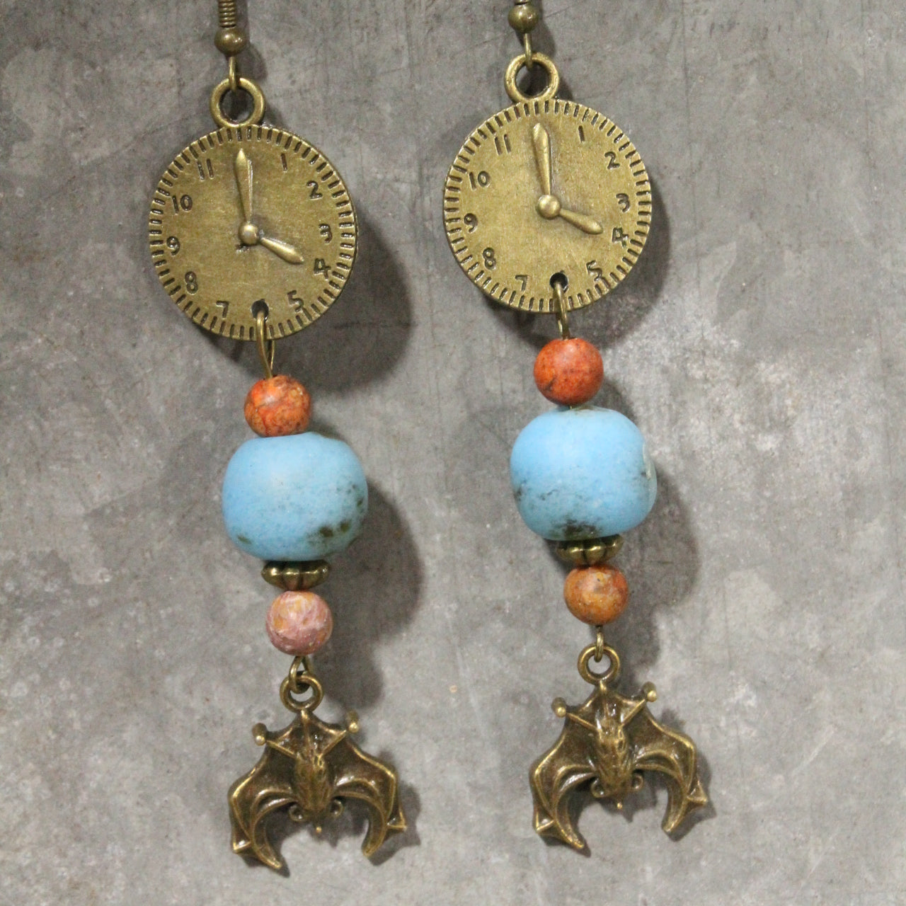 Costume Charmers Dangle Earrings