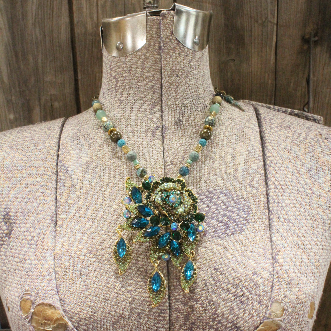 A Single Stemmed Rose Necklace