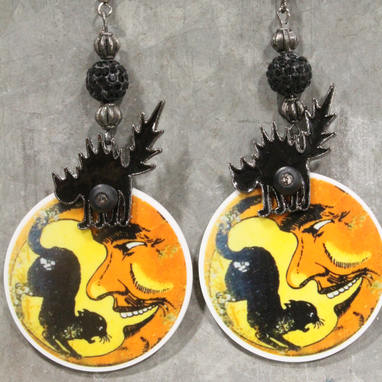 Cat On The Prowl Dangle Earrings