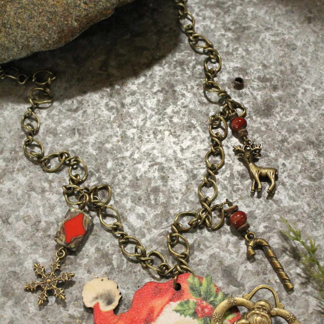 Rosy Cheeked Santa W/His Holiday Charms Necklace