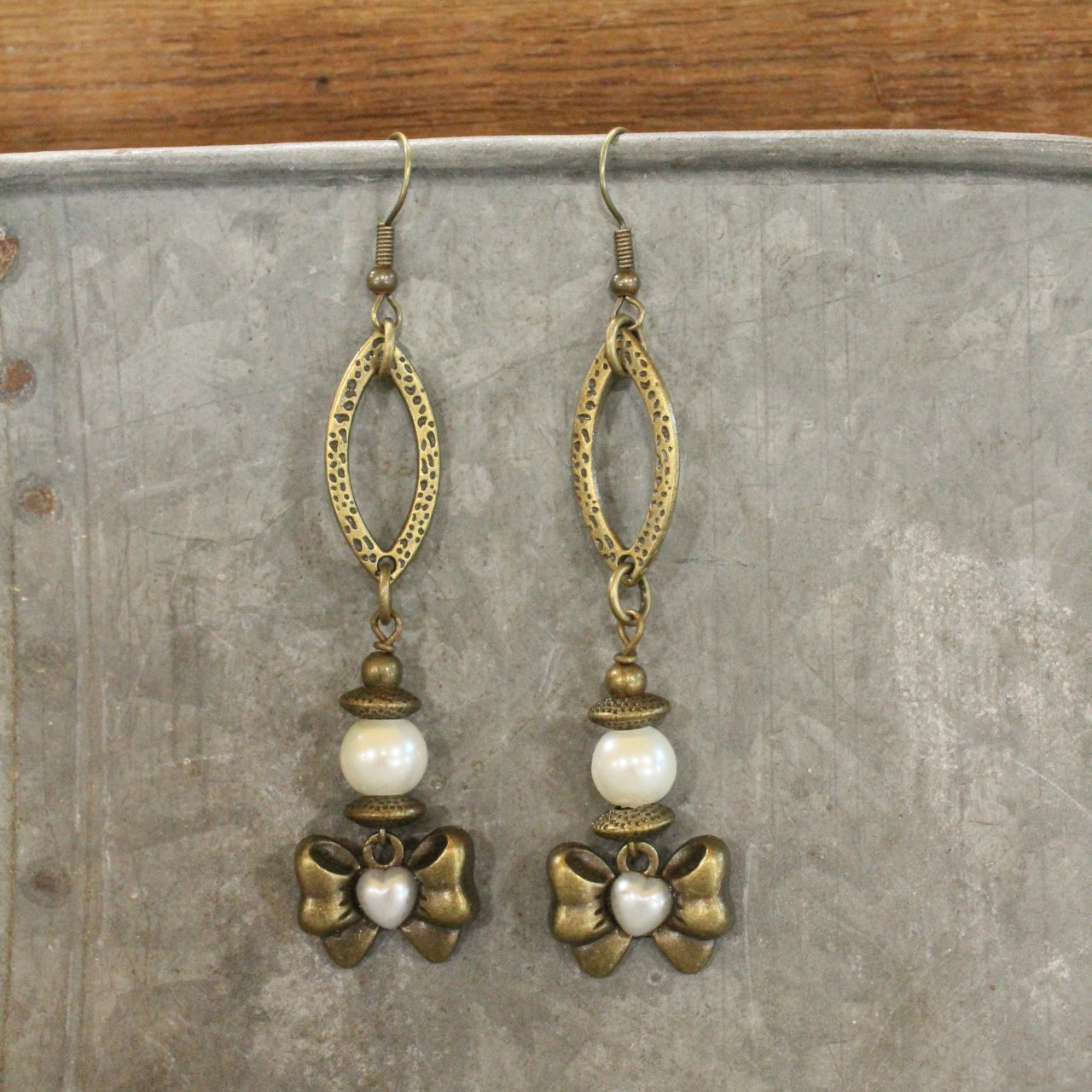 Pearls & Bow Ties Pendant Drop Earrings