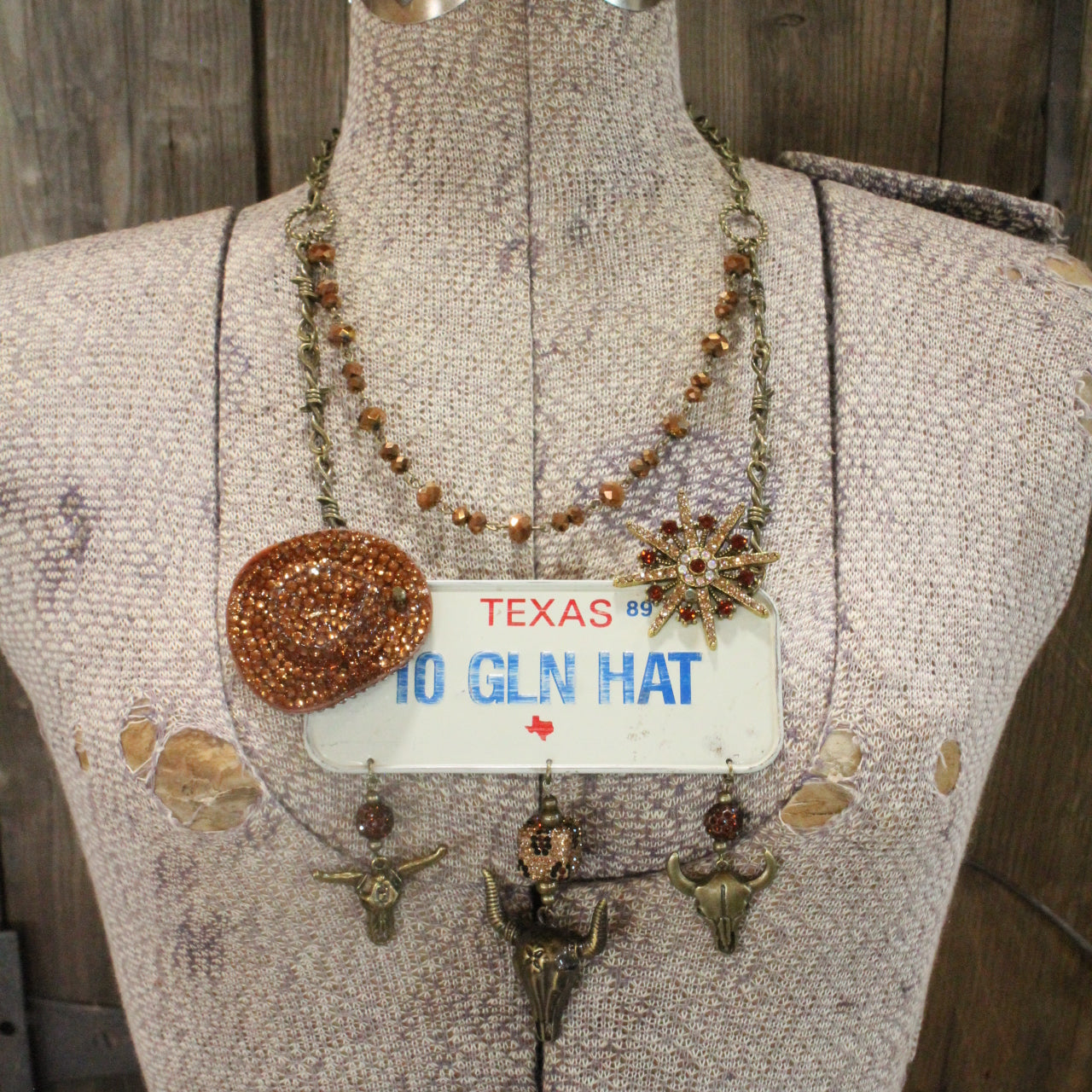 Travel Time Texas Style "10 GLN HAT" Necklace