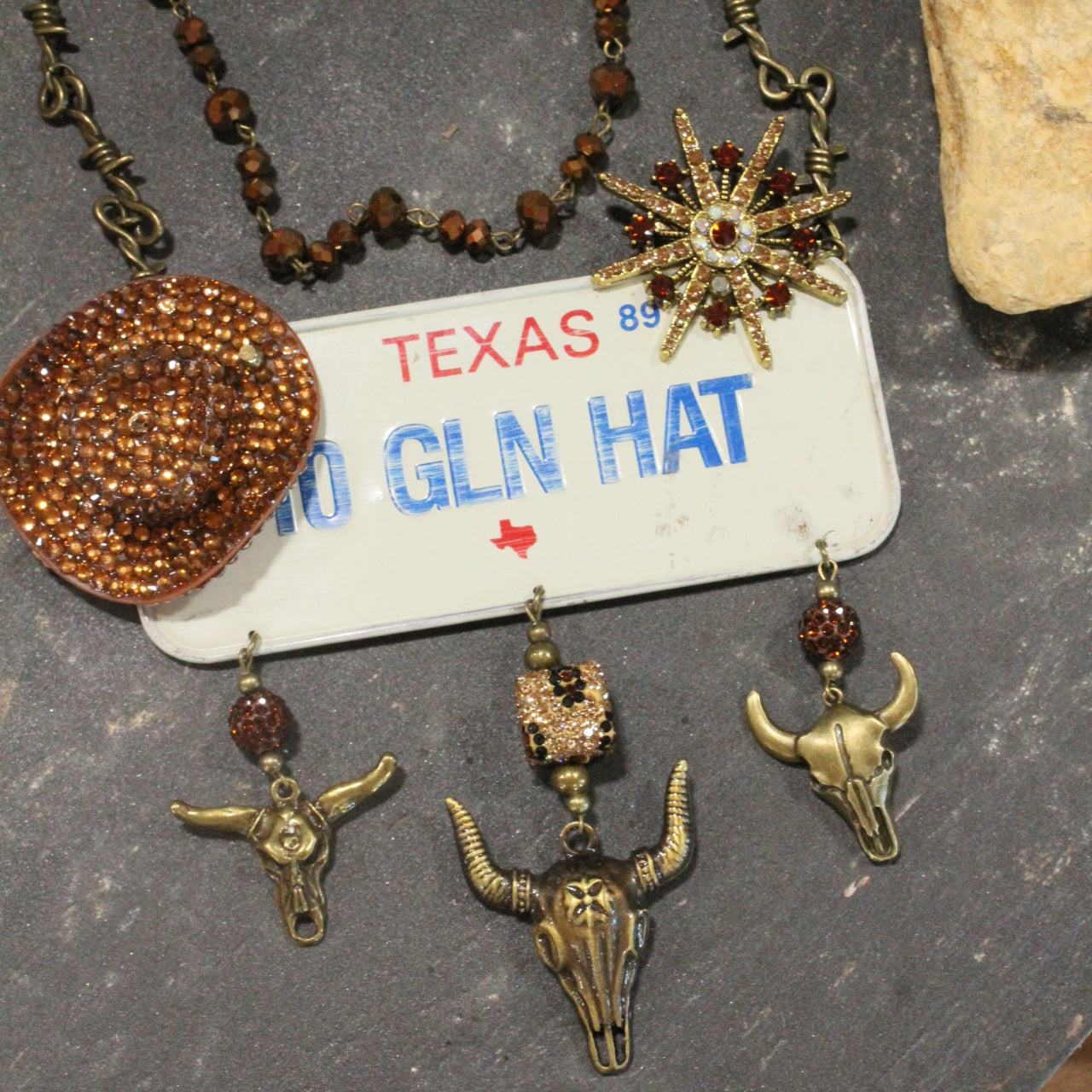 Travel Time Texas Style "10 GLN HAT" Necklace