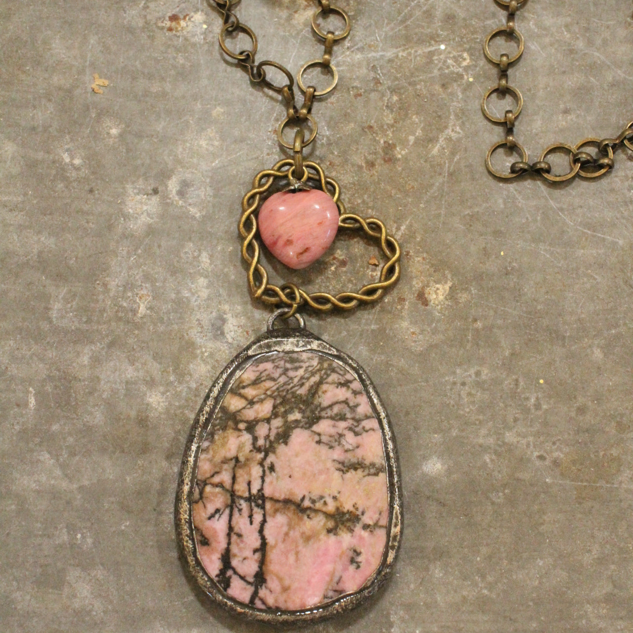 Vintage Camo Pink Stone Drop Heart Necklace