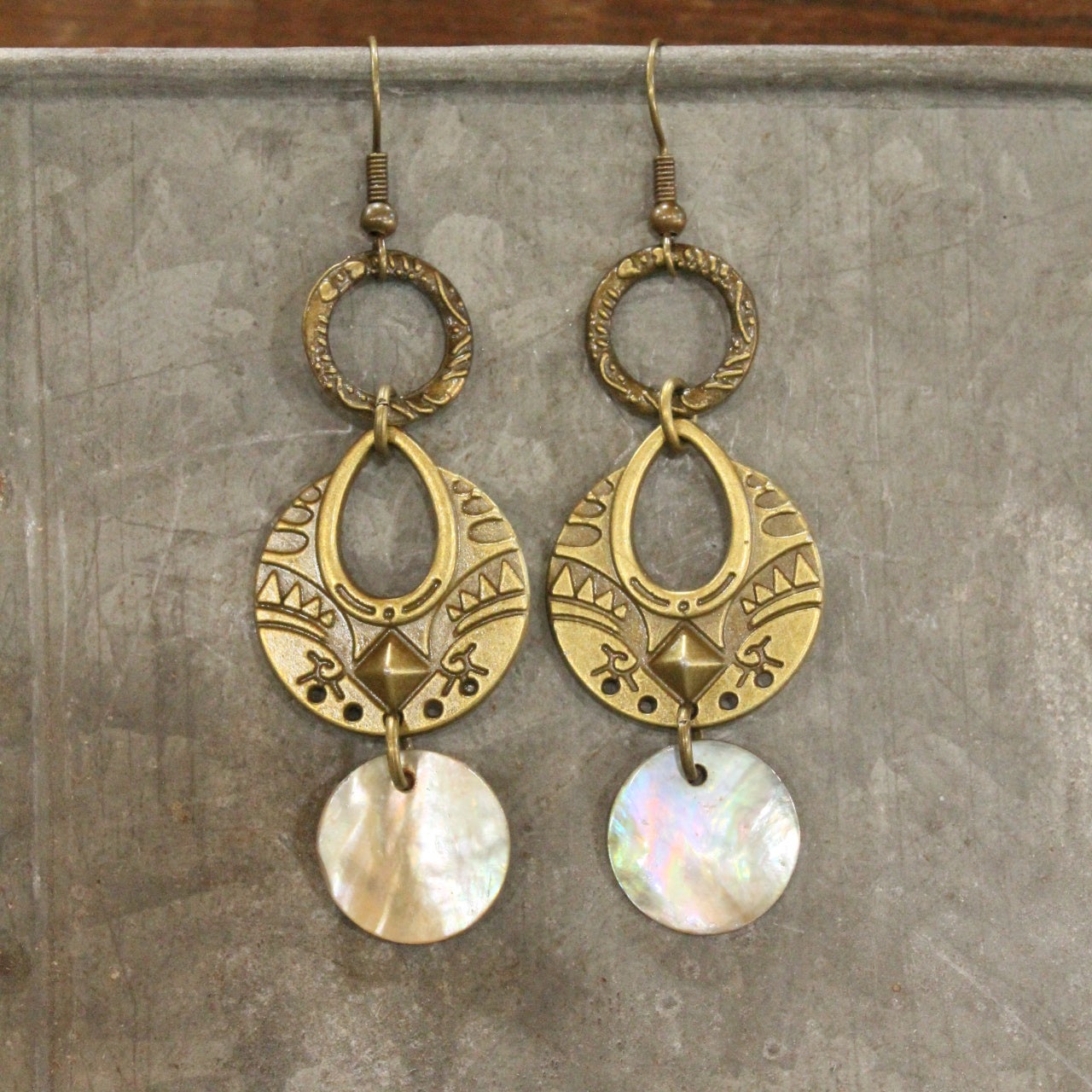 Bronze Ethnic Pendant & Czech Glass Drop Earrings