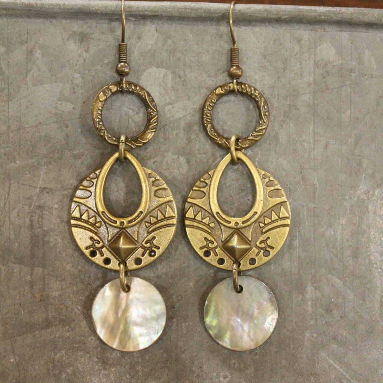 Bronze Ethnic Pendant & Czech Glass Drop Earrings