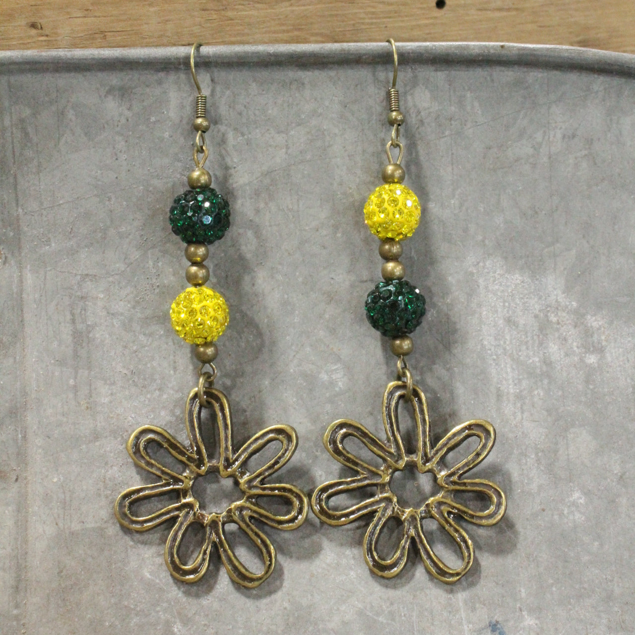 Shasta Daisy Kind Of Day Dangle Earrings