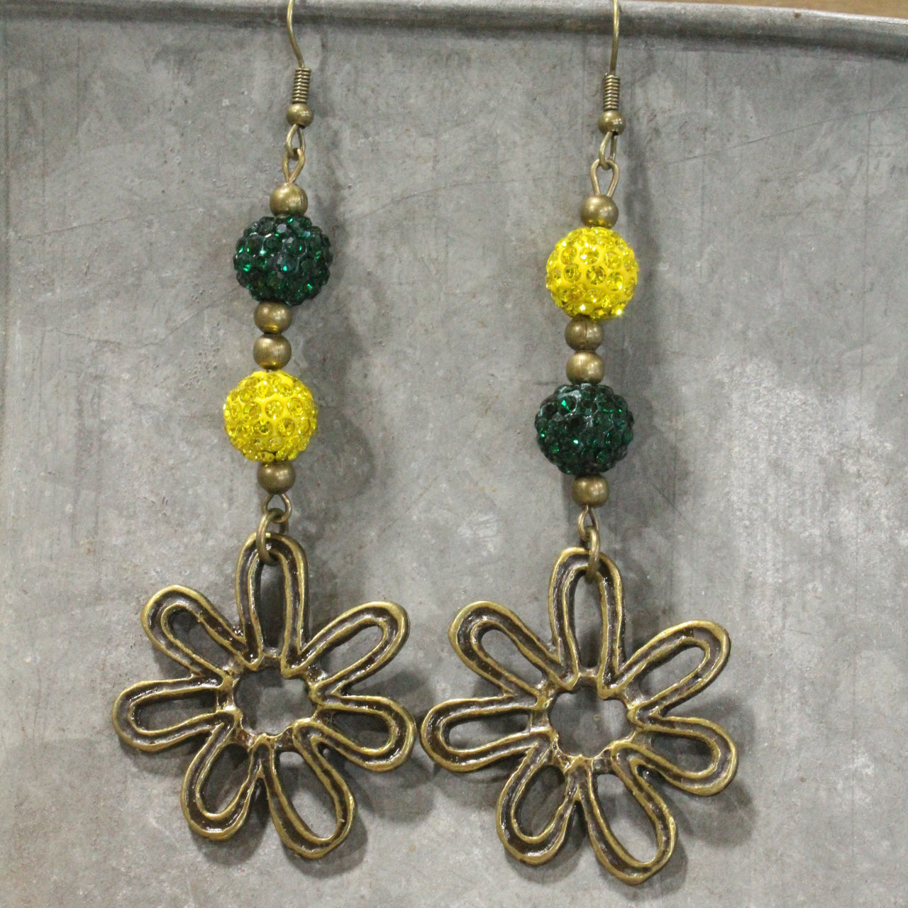 Shasta Daisy Kind Of Day Dangle Earrings