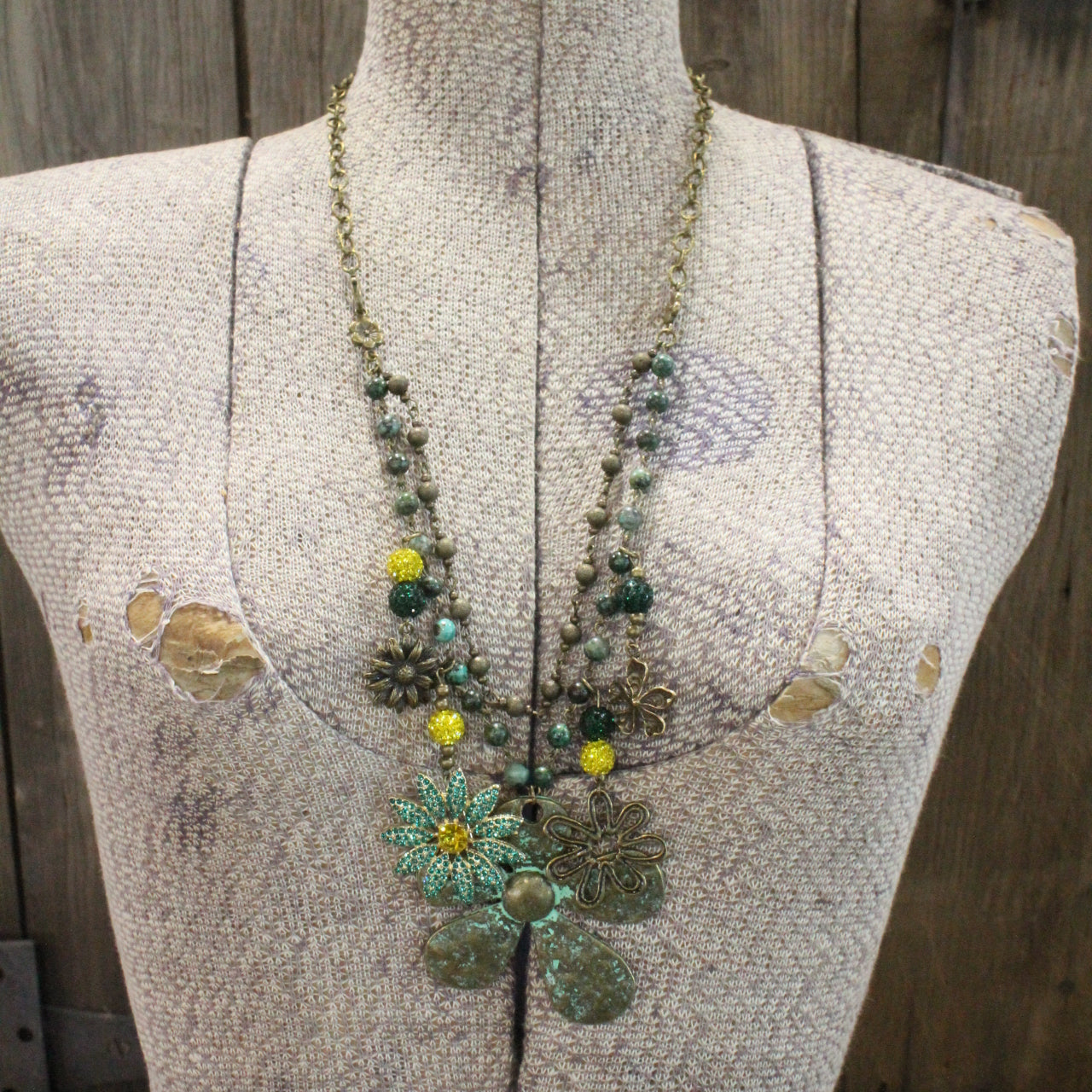 Shasta Daisy Kind Of Day Layered Necklace