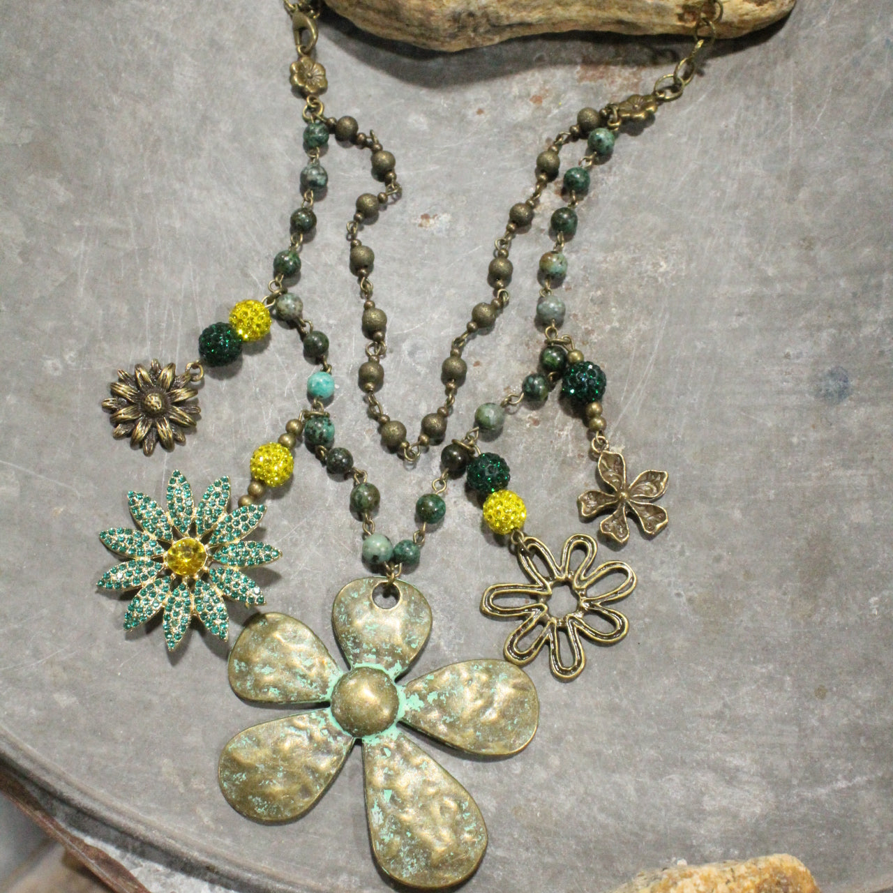 Shasta Daisy Kind Of Day Layered Necklace