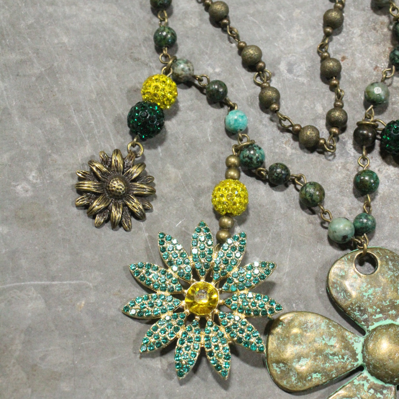 Shasta Daisy Kind Of Day Layered Necklace