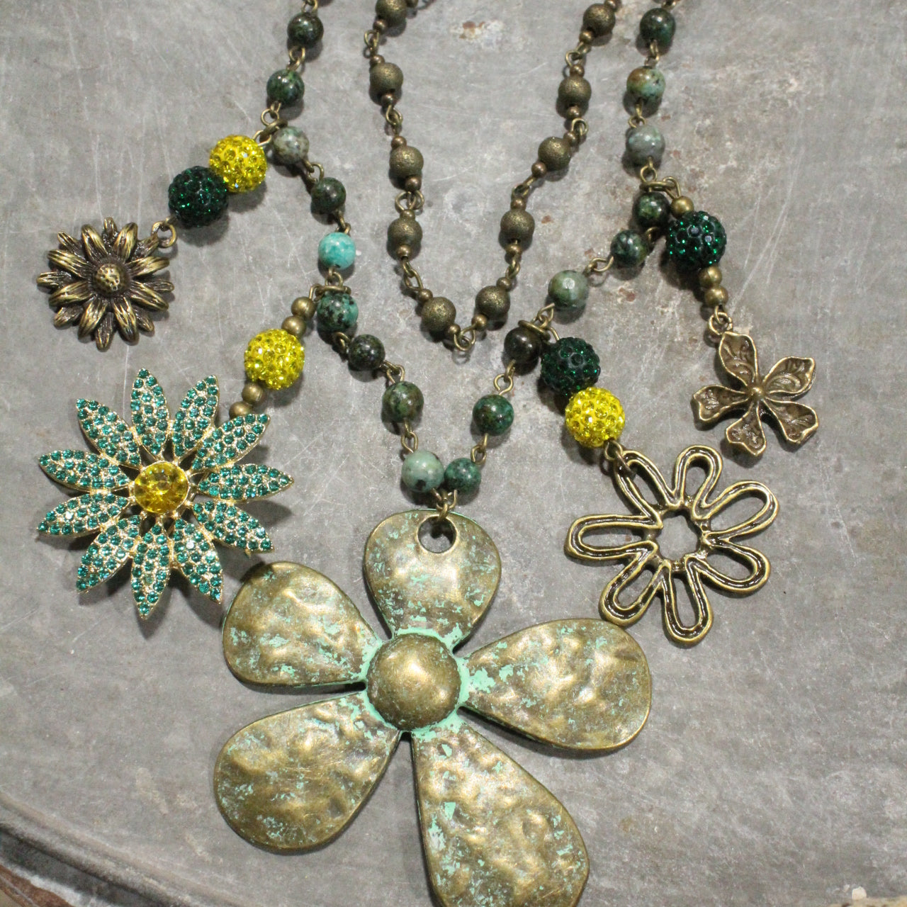 Shasta Daisy Kind Of Day Layered Necklace
