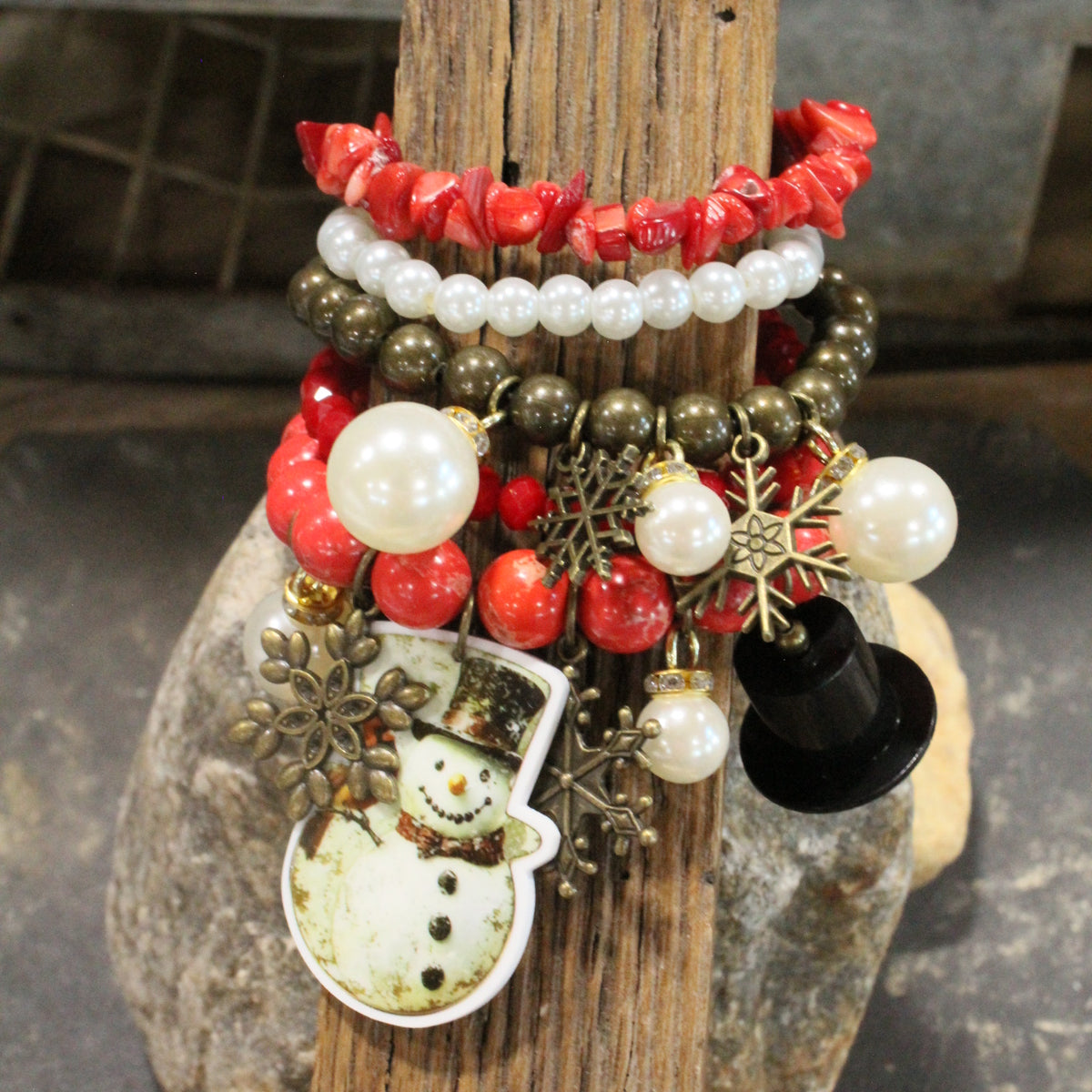 Friends Of Winter Charm'd Bracelet Set