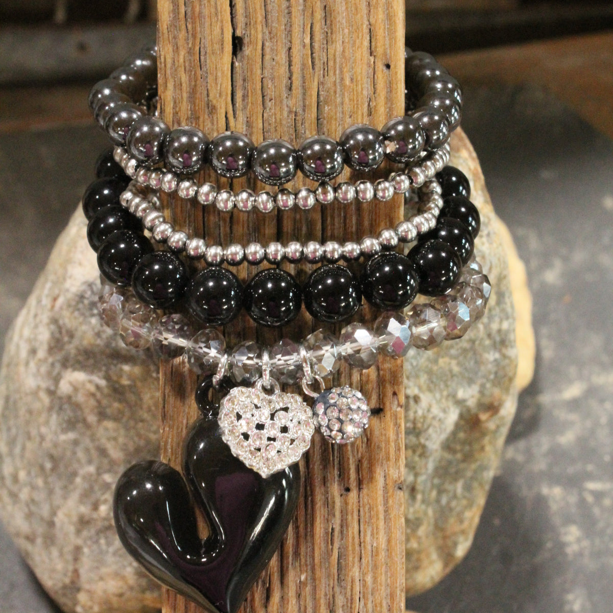 Back In Black Heart Stretch Bracelet Set